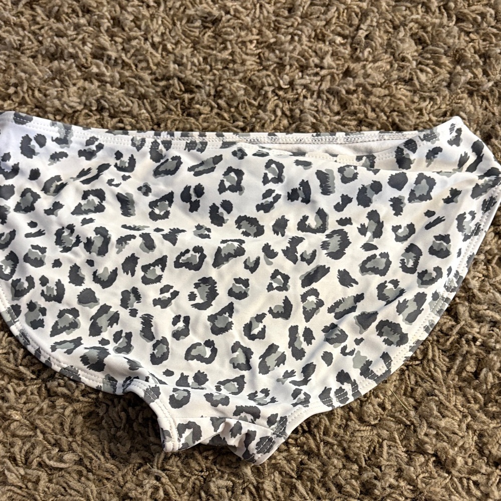 Leopard Print Bikini Set - Picture 5 of 7